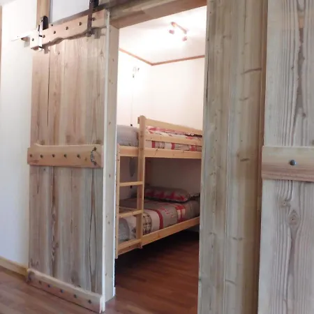 90 Con Vista E Balcone