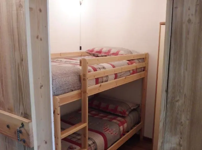 90 Con Vista E Balcone